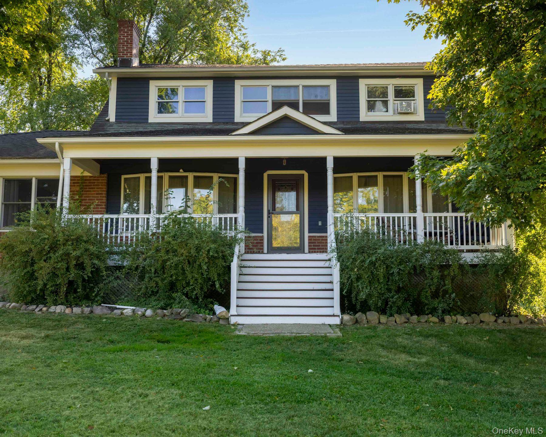 98 North Road, Highland, NY 12528