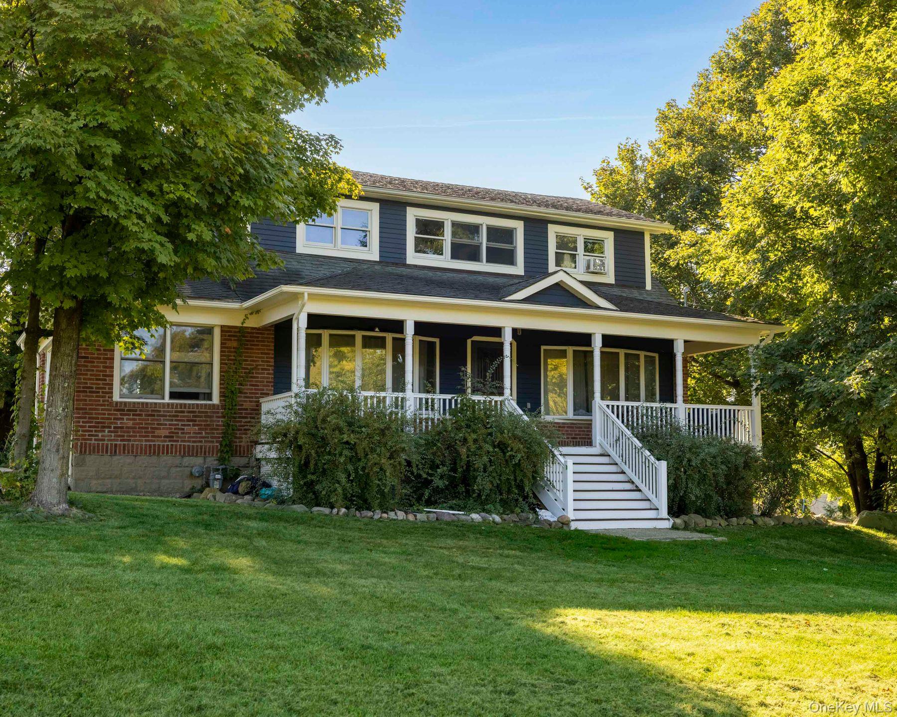 98 North Road, Highland, NY 12528