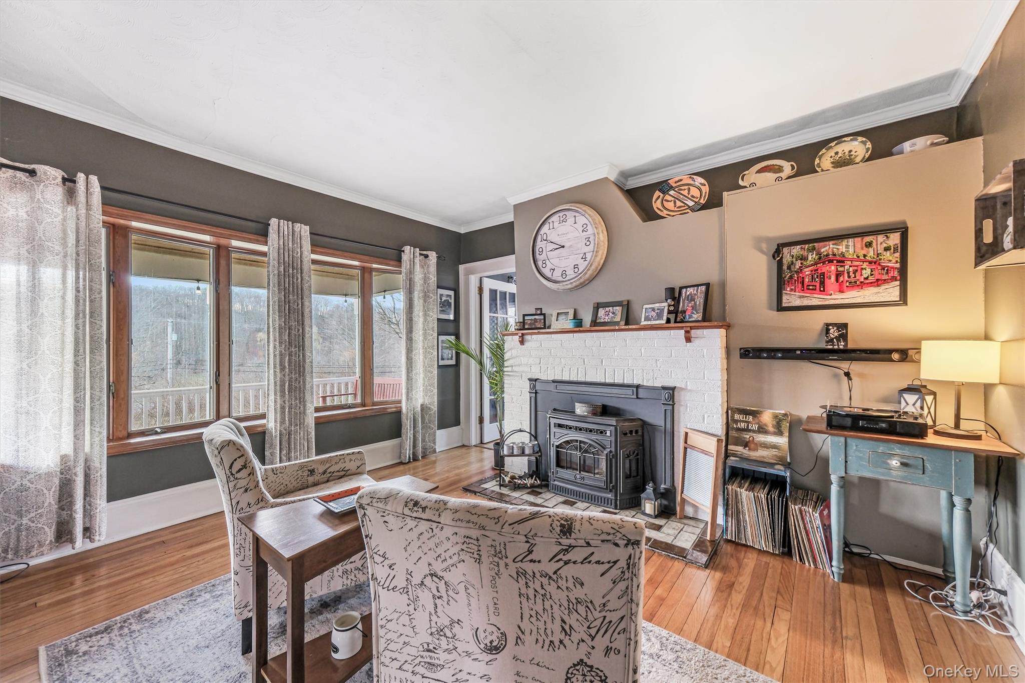 98 North Road, Highland, NY 12528