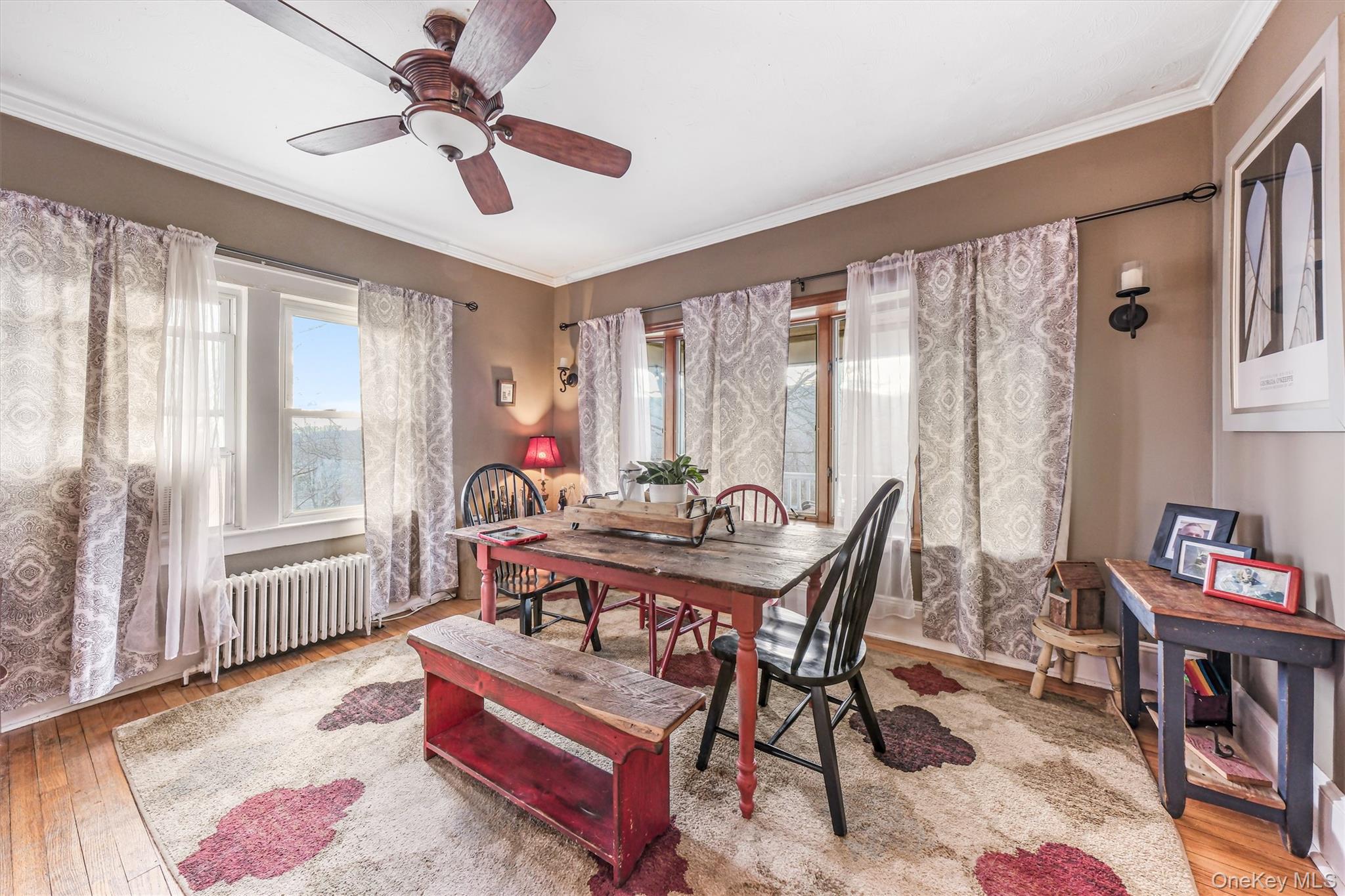 98 North Road, Highland, NY 12528