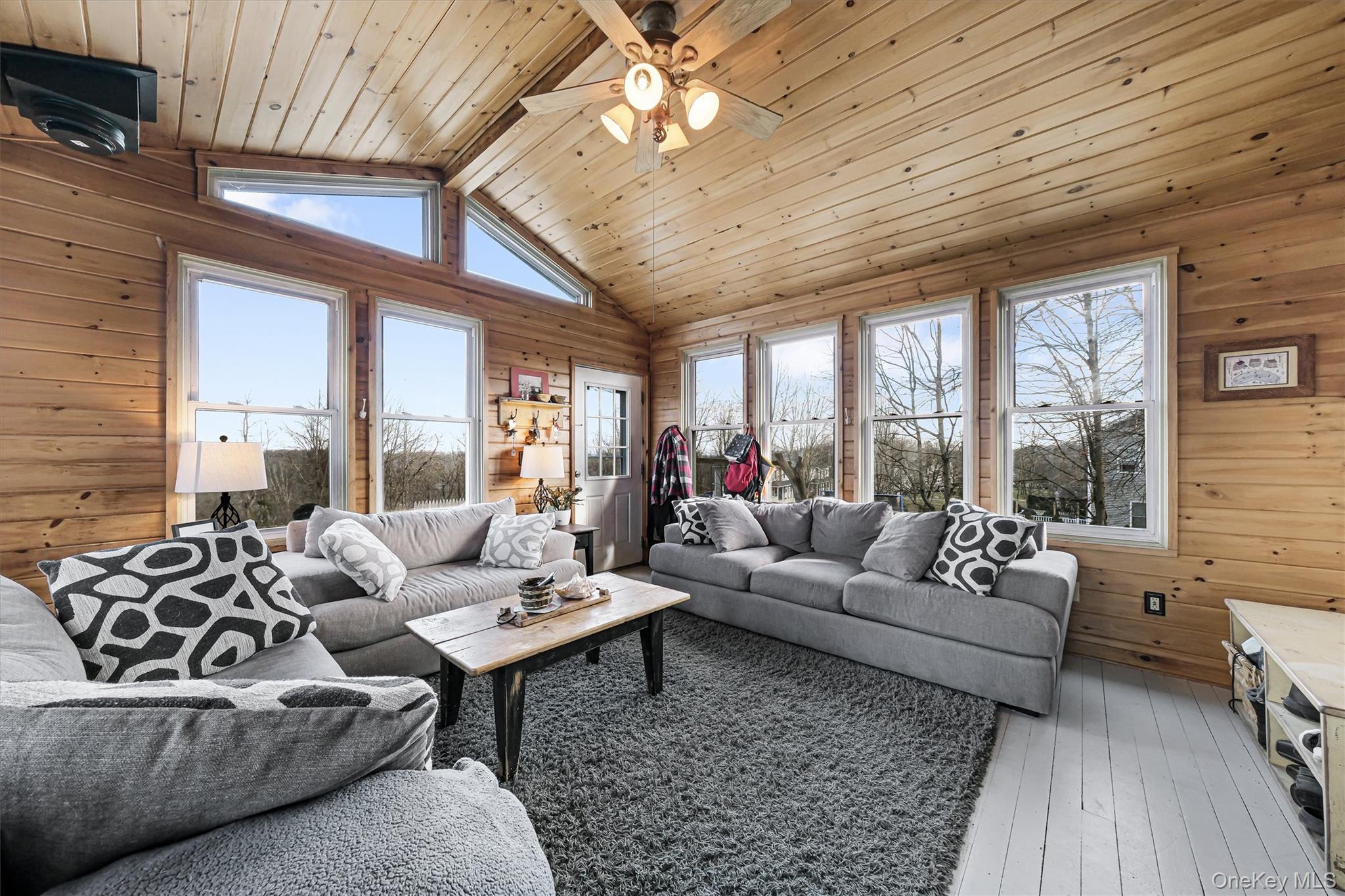 98 North Road, Highland, NY 12528