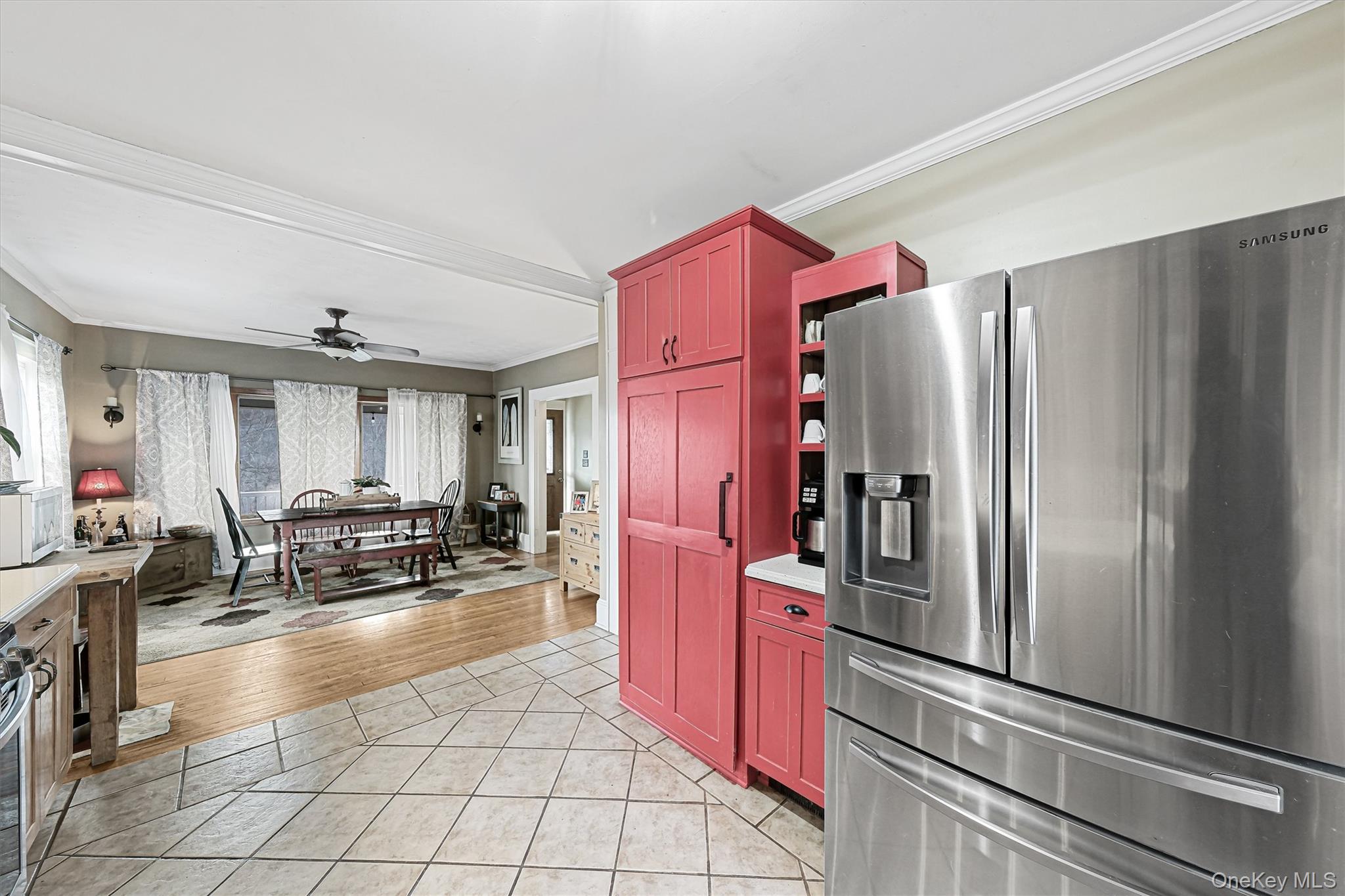 98 North Road, Highland, NY 12528