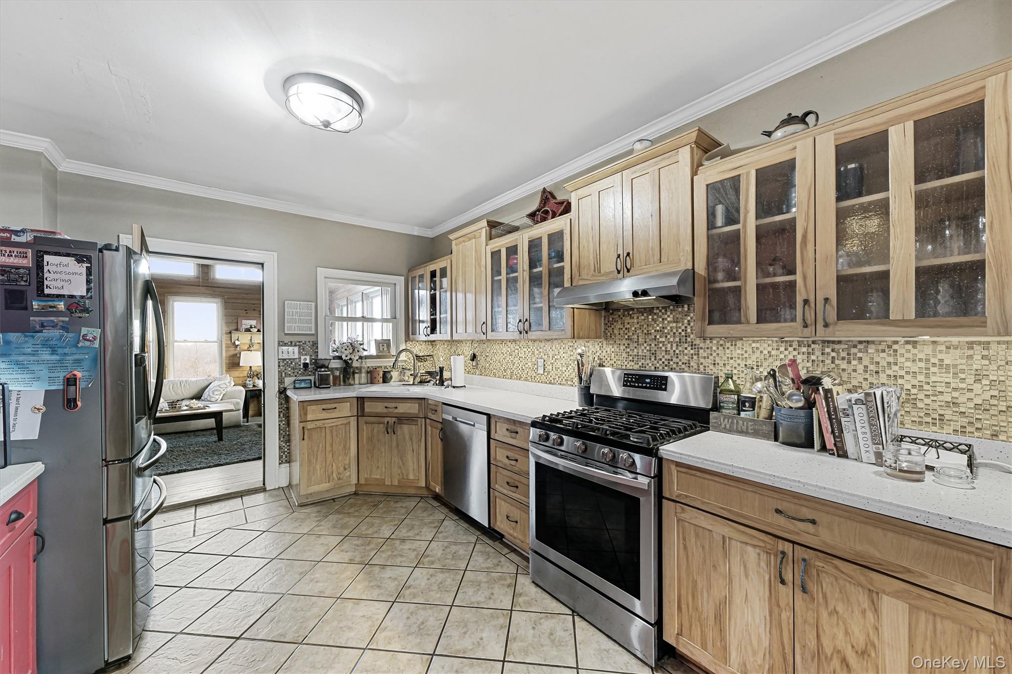 98 North Road, Highland, NY 12528