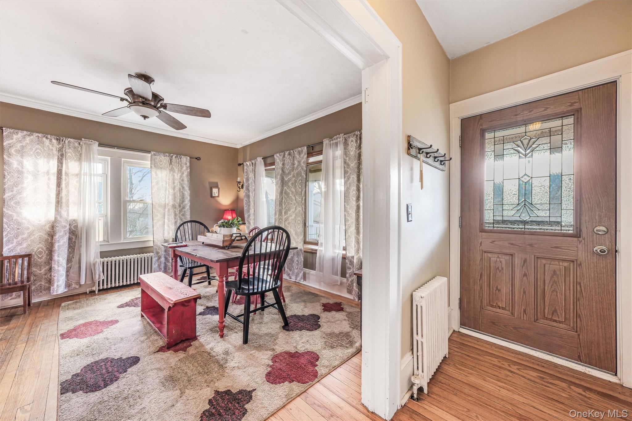 98 North Road, Highland, NY 12528