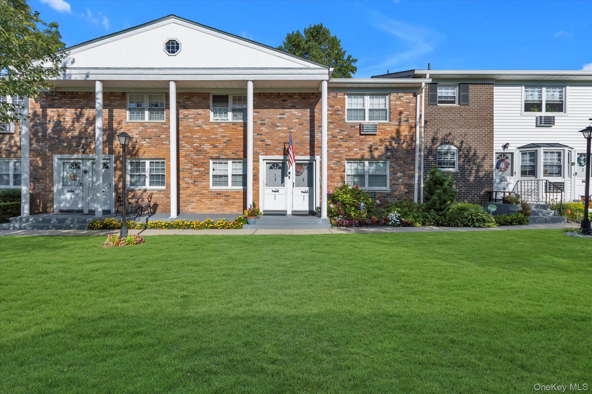 4821 Wilshire Lane # 4821, Oakdale, NY 11769
