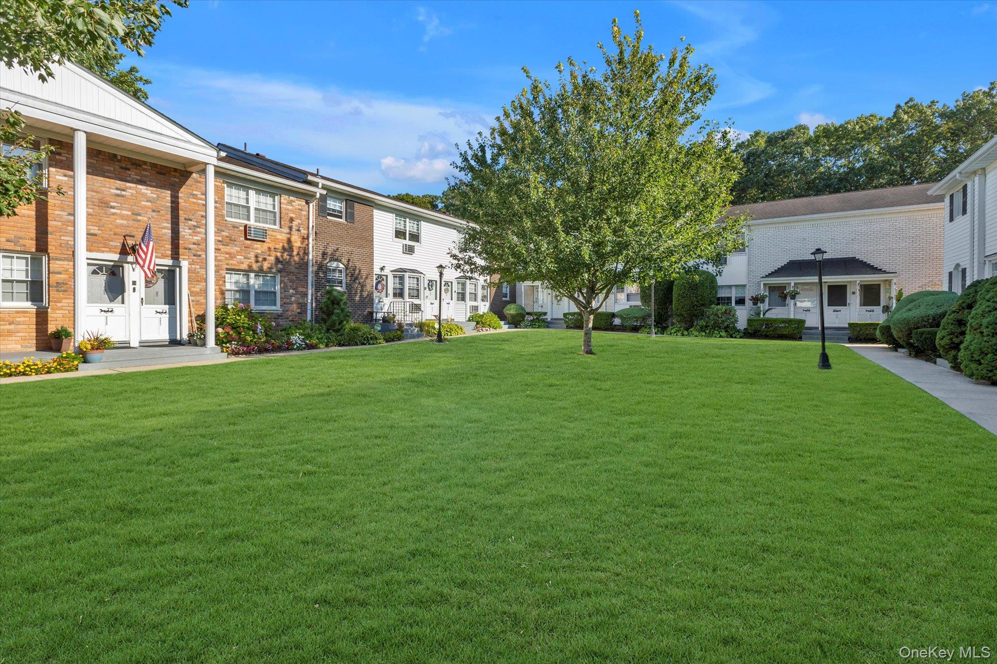 4821 Wilshire Lane # 4821, Oakdale, NY 11769