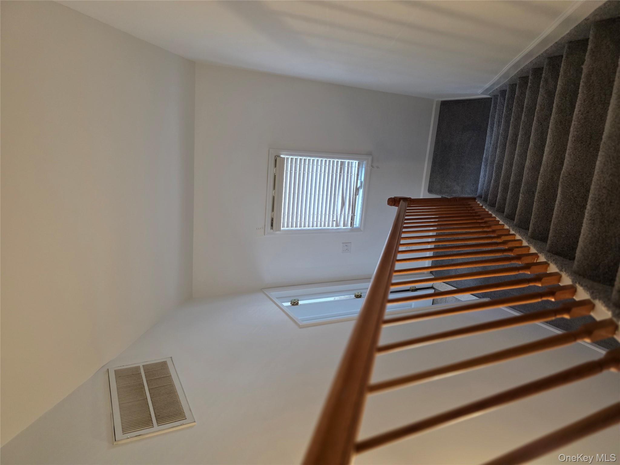 330 Maple Avenue # 25, Westbury, NY 11590