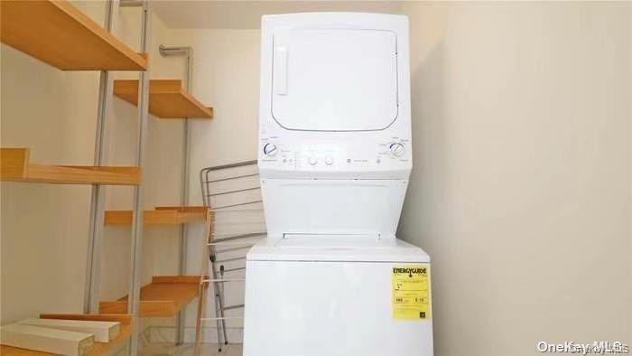 132-03 Sanford Avenue # 8M, Flushing, NY 11355