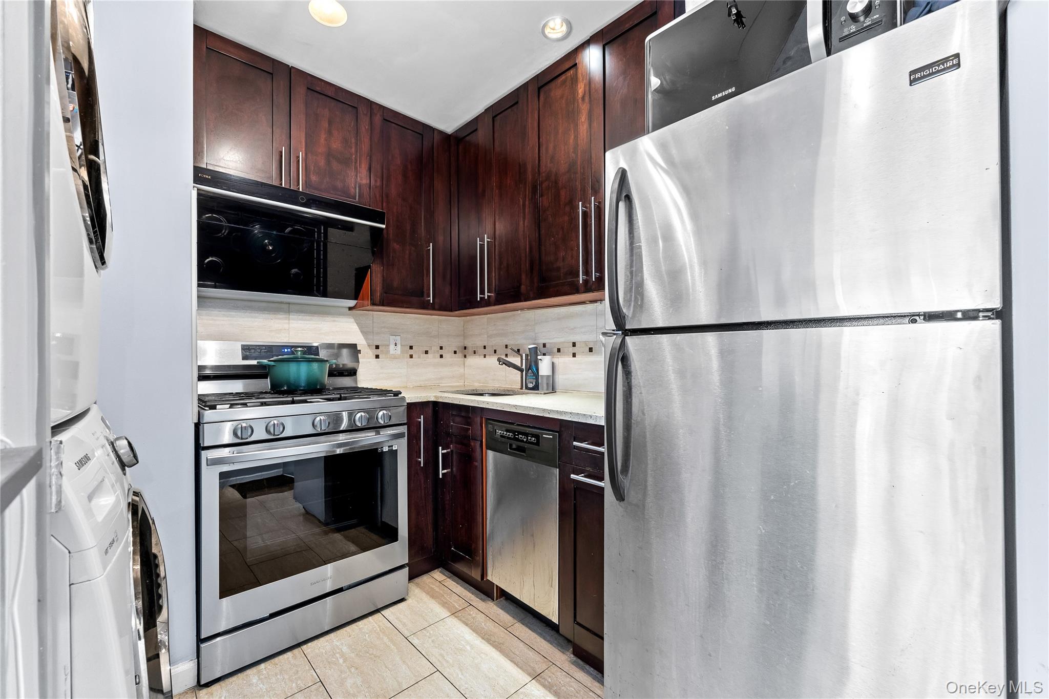 95-08 65th Road # 3C, Rego Park, NY 11374