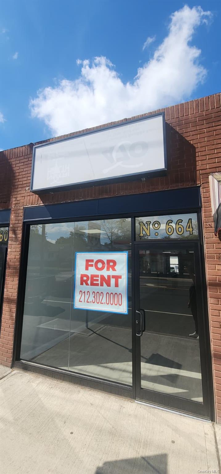 664 Port Washington Boulevard, Port Washington, NY 11050