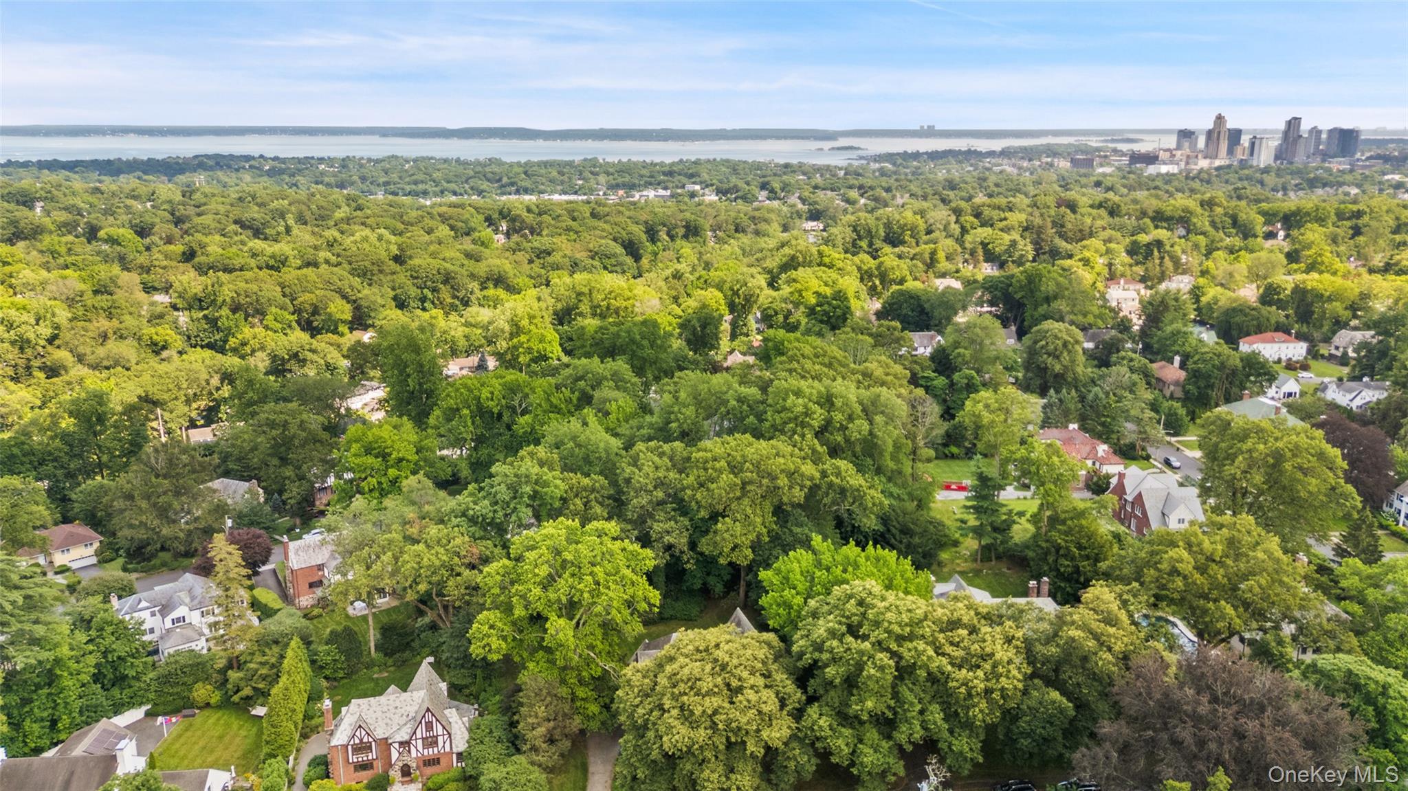 175 Lyncroft Road, New Rochelle, NY 10804