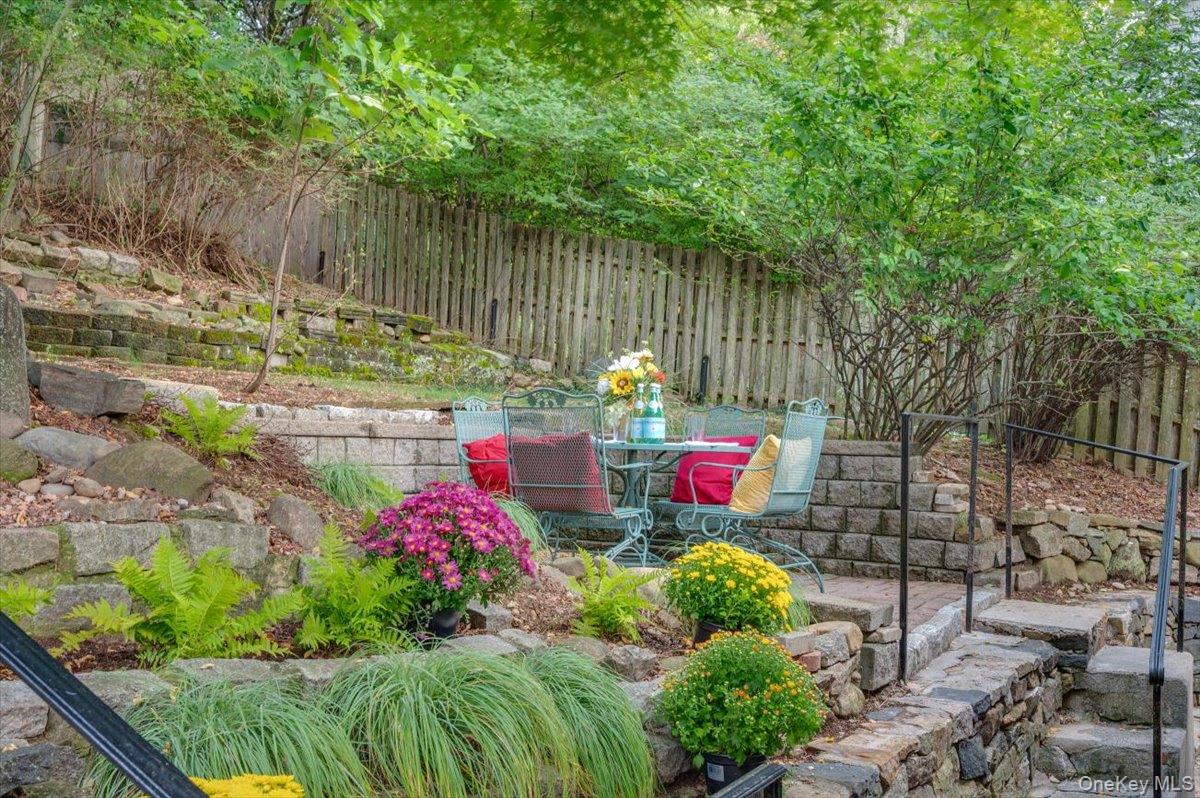 132 Edgars Lane, Hastings-on-Hudson, NY 10706