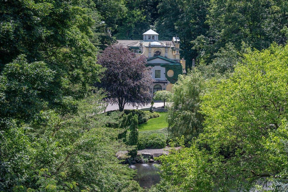 132 Edgars Lane, Hastings-on-Hudson, NY 10706