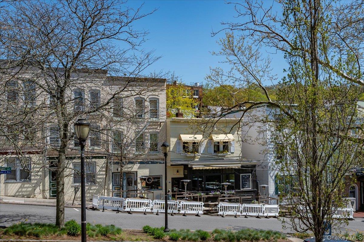 132 Edgars Lane, Hastings-on-Hudson, NY 10706