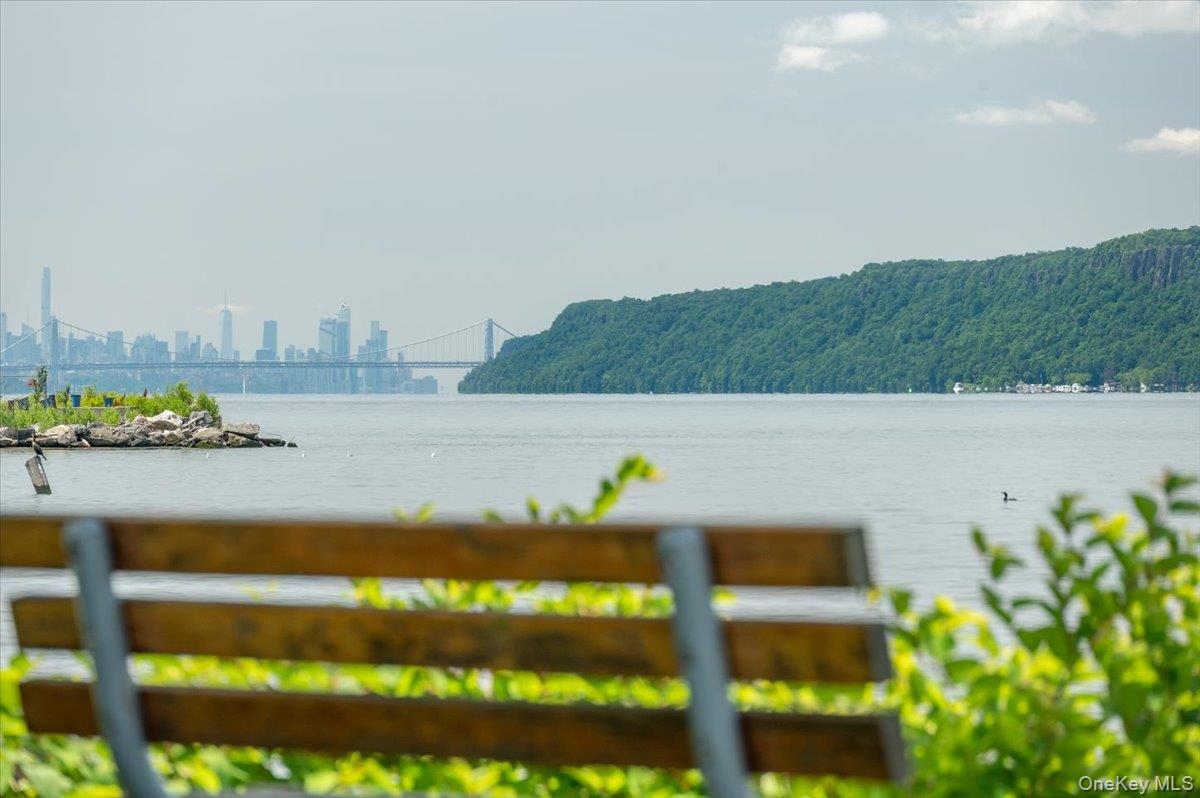 132 Edgars Lane, Hastings-on-Hudson, NY 10706