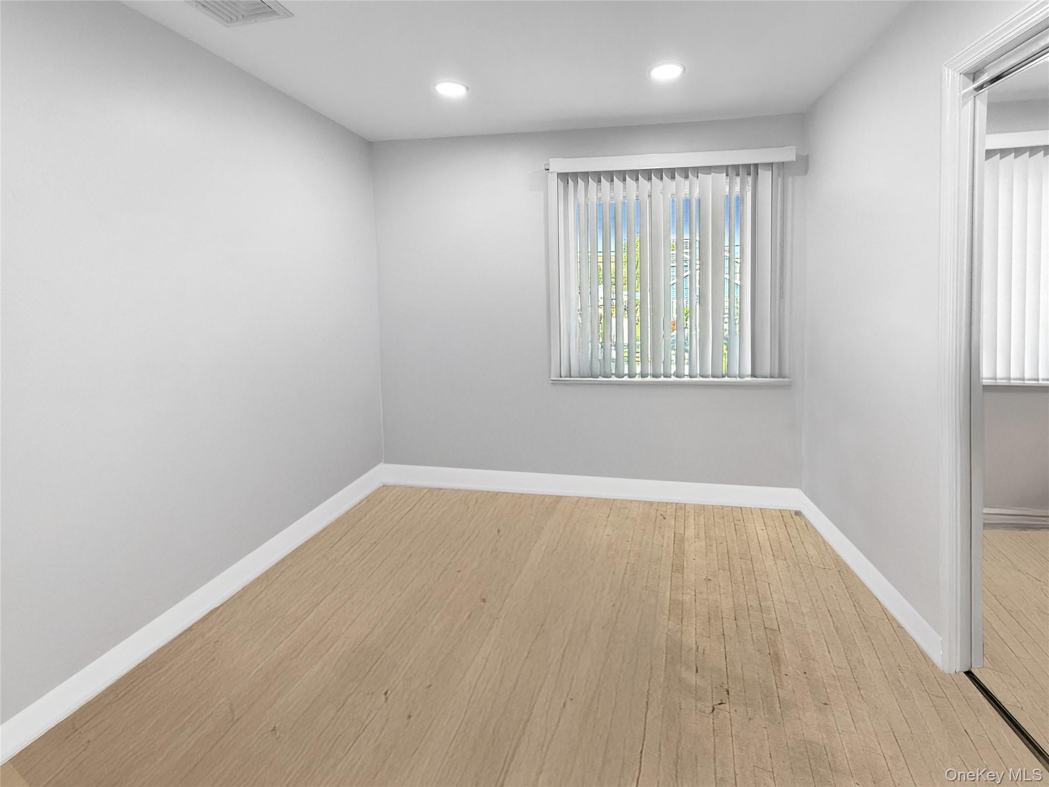 86 Empire Boulevard, Island Park, NY 11558