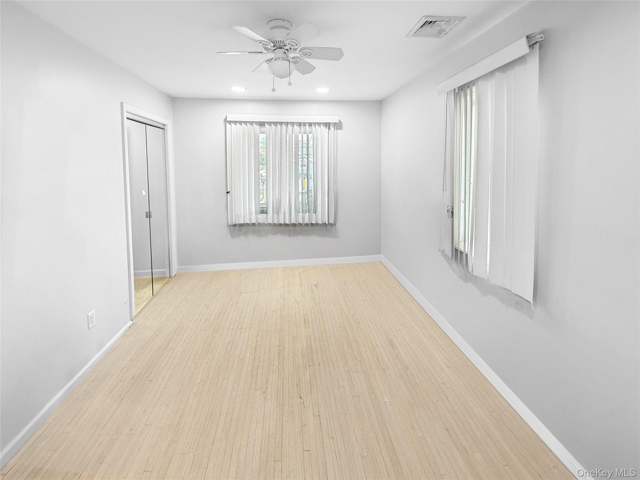 86 Empire Boulevard, Island Park, NY 11558