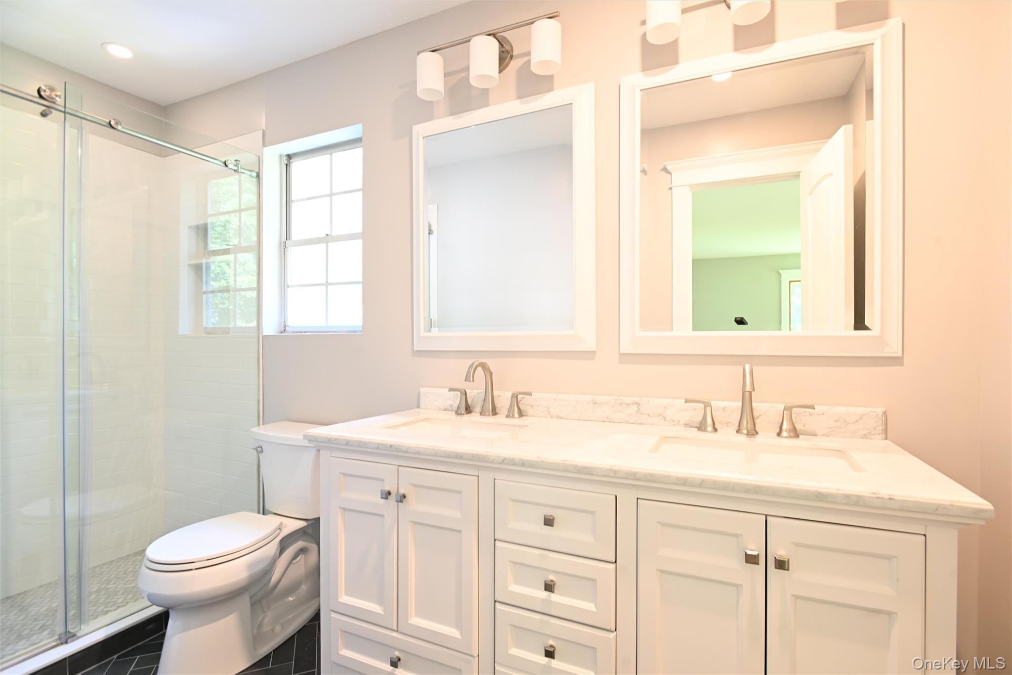 5 Watergate Drive, Amawalk, NY 10501