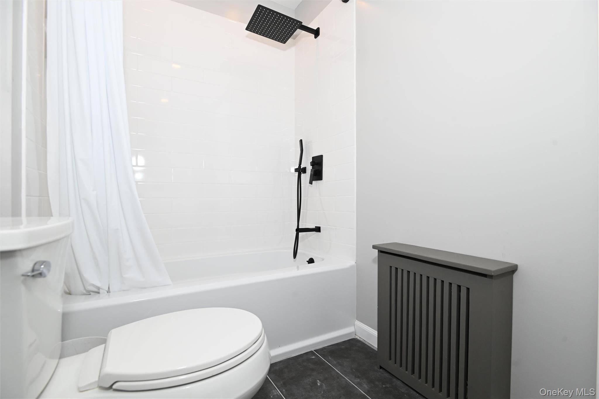 5 Watergate Drive, Amawalk, NY 10501