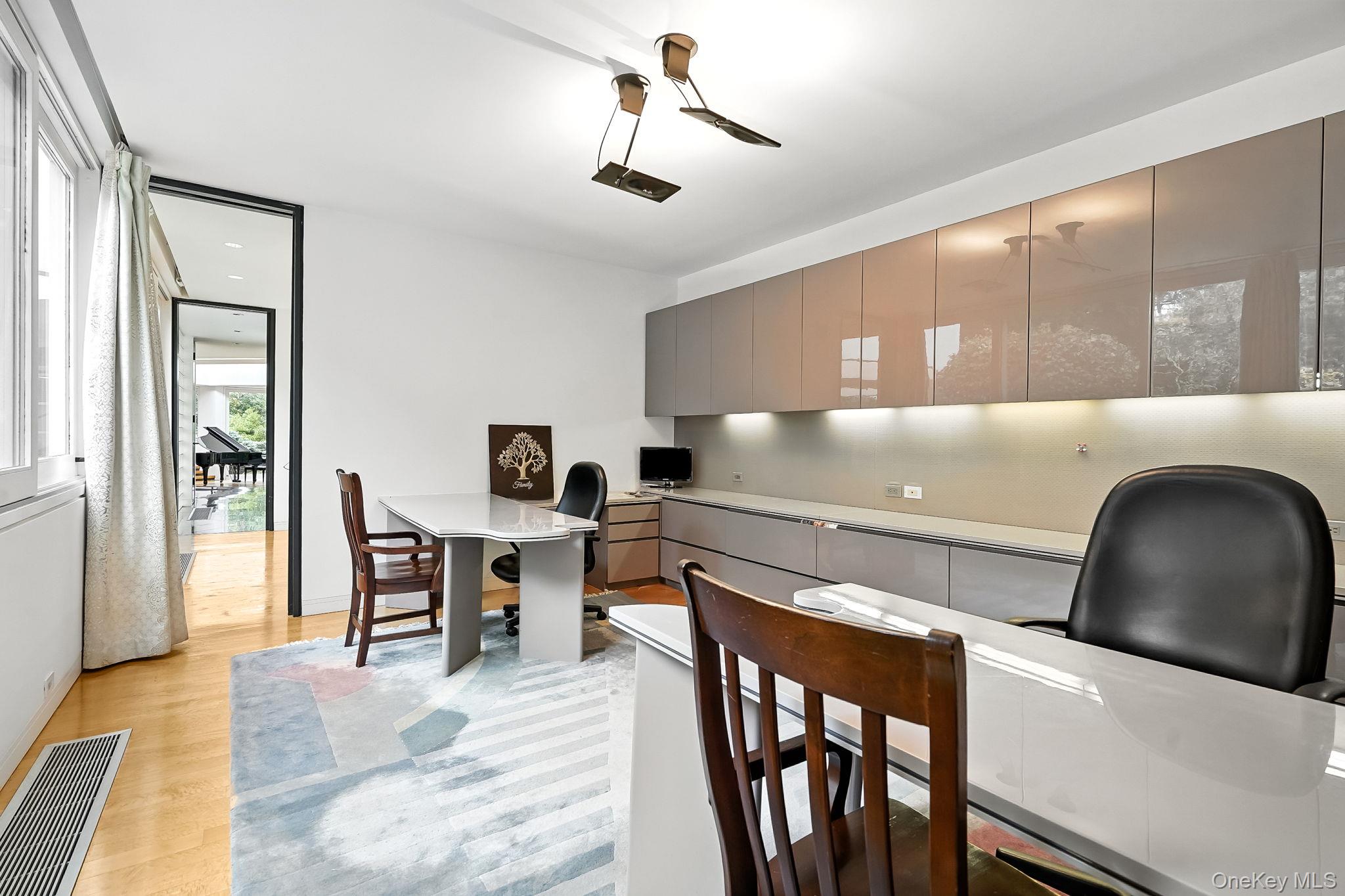 20 Bessel Lane, Chappaqua, NY 10514