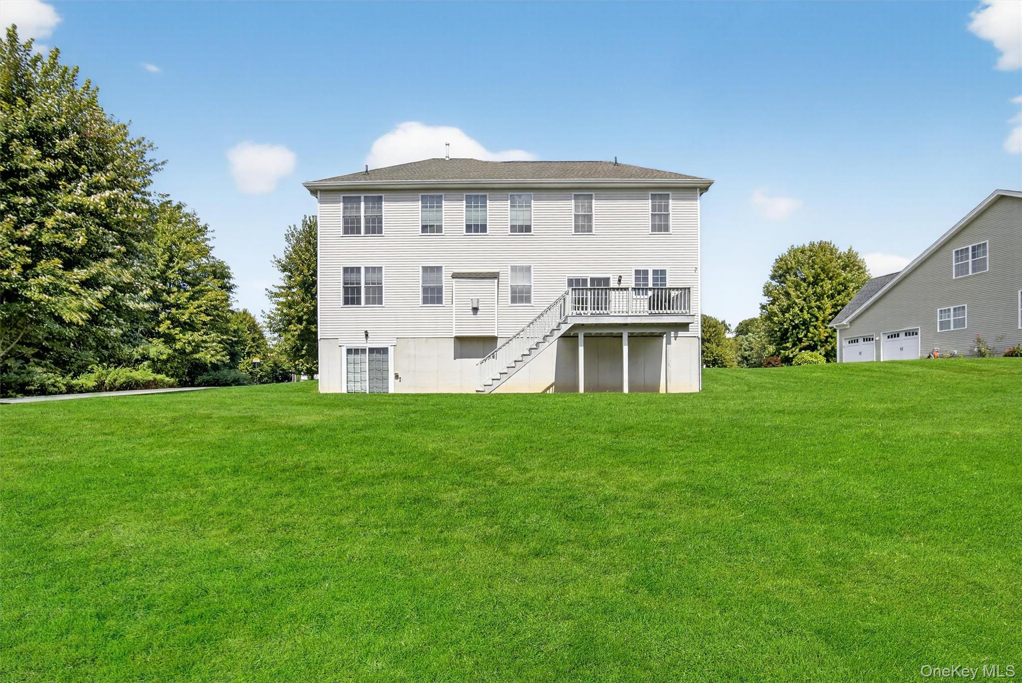 6 Sandlewood Circle, Hopewell Junction, NY 12533