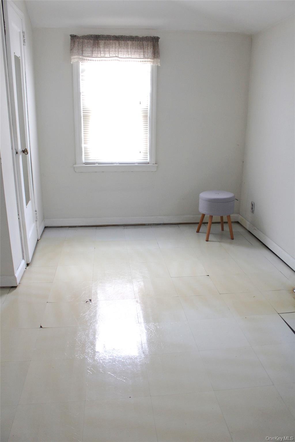 33 Elmwood Avenue, Hempstead, NY 11550