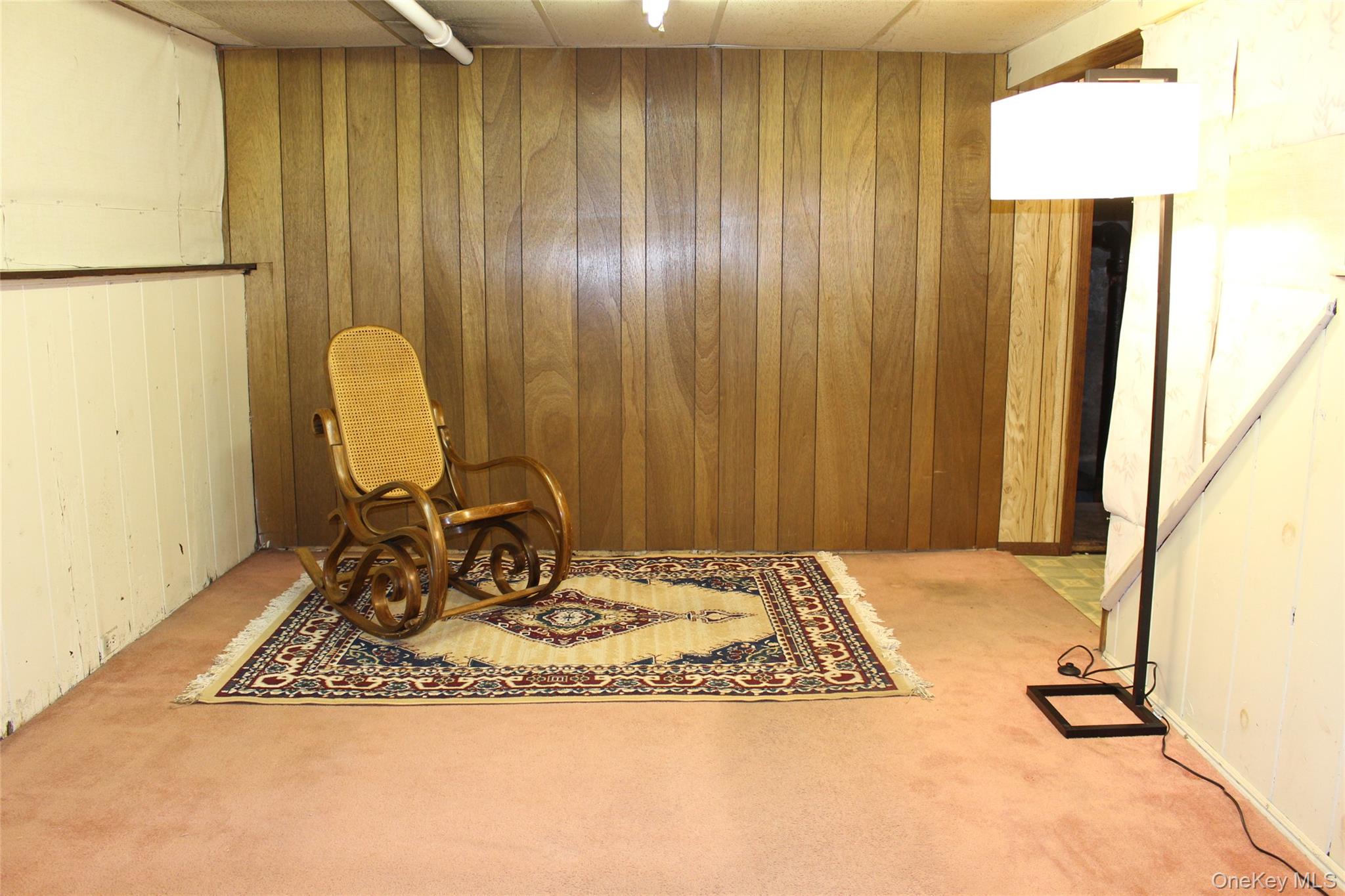 33 Elmwood Avenue, Hempstead, NY 11550