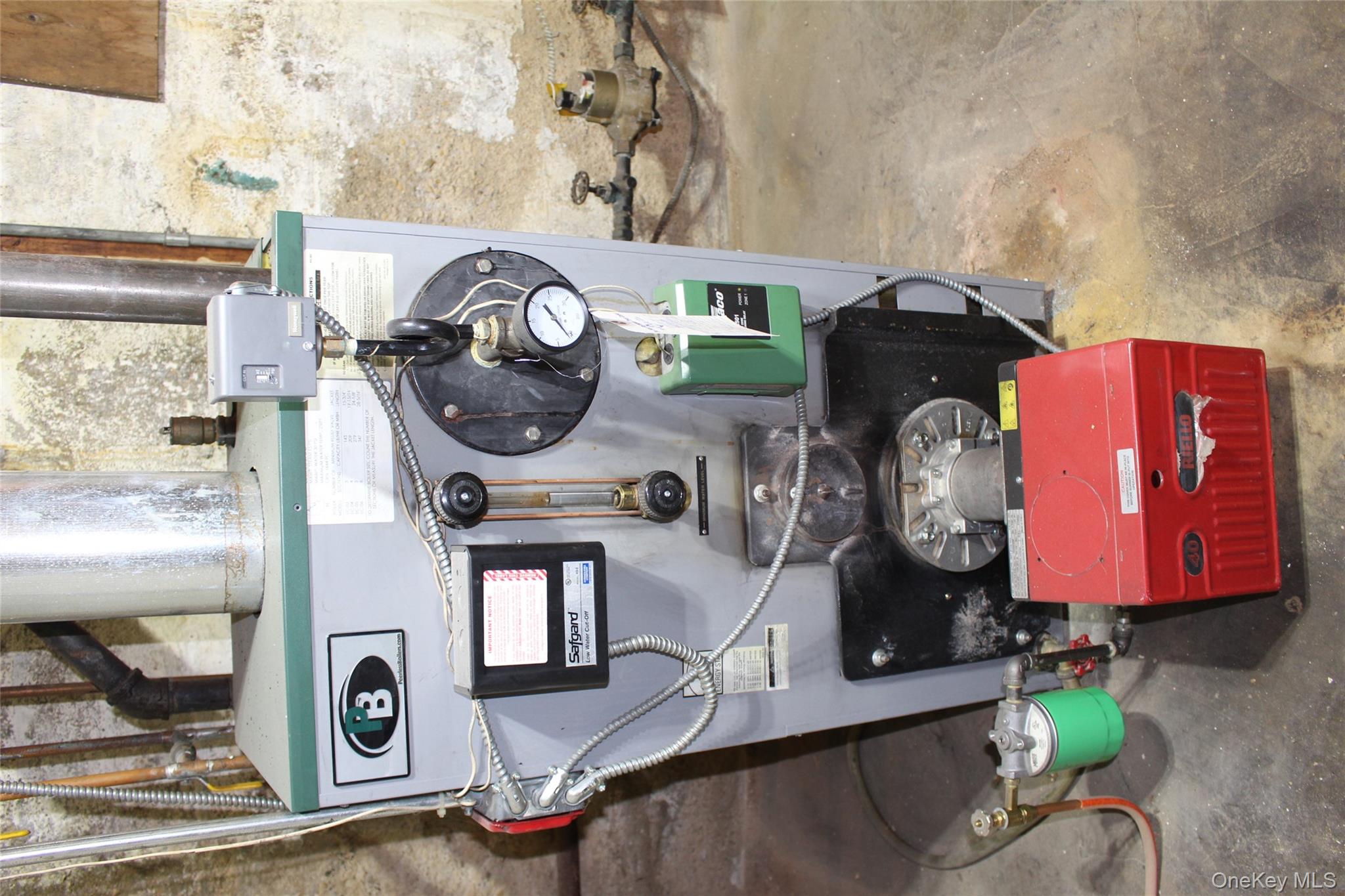 33 Elmwood Avenue, Hempstead, NY 11550