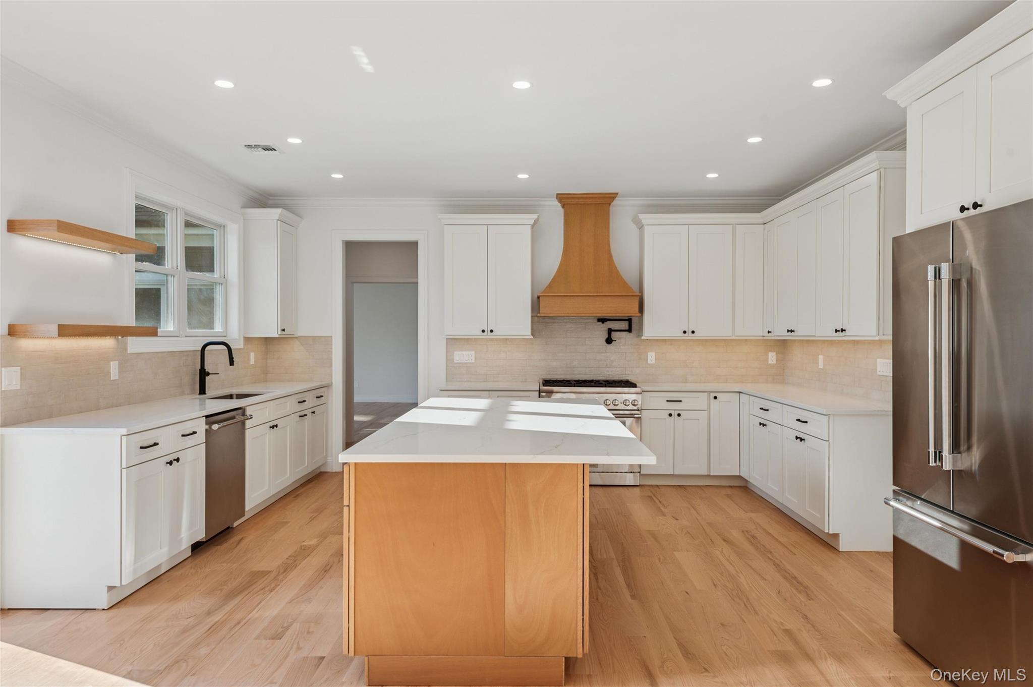 5675 Bridge Lane, Cutchogue, NY 11935