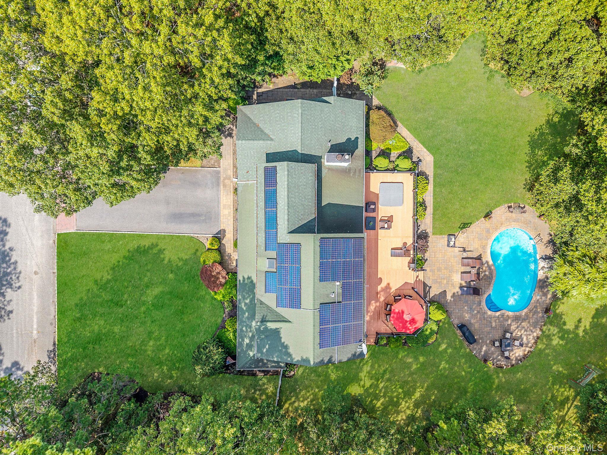 5 Bridal Path, Center Moriches, NY 11934