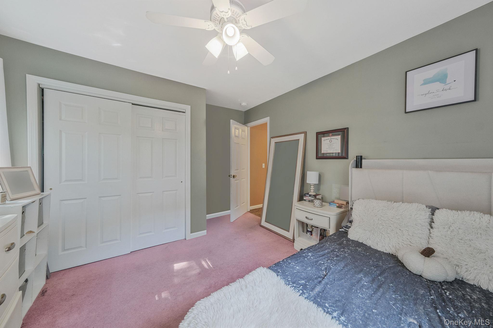 5 Bridal Path, Center Moriches, NY 11934