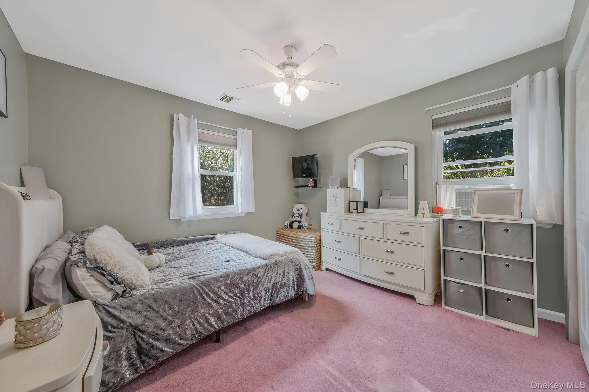 5 Bridal Path, Center Moriches, NY 11934