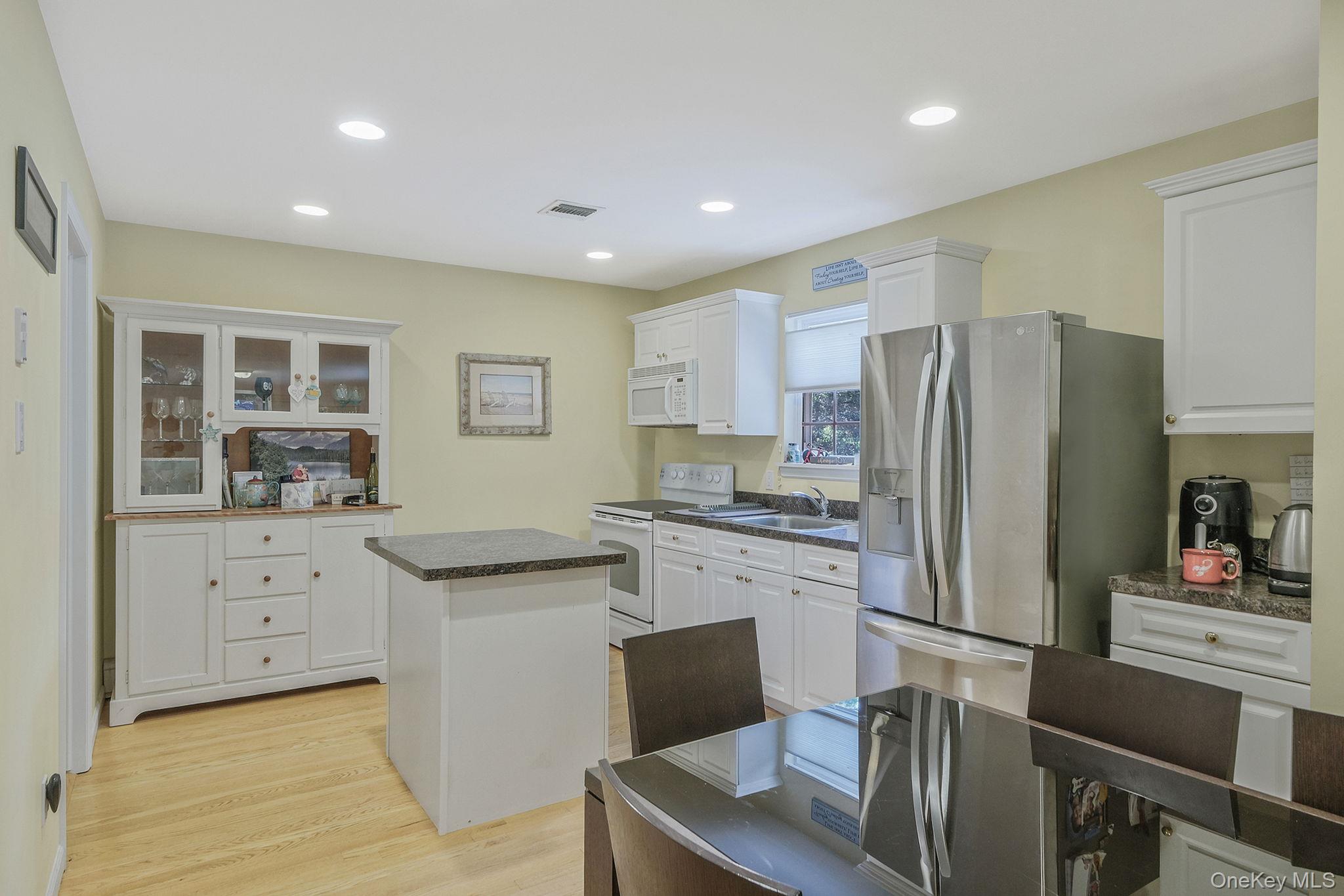 5 Bridal Path, Center Moriches, NY 11934