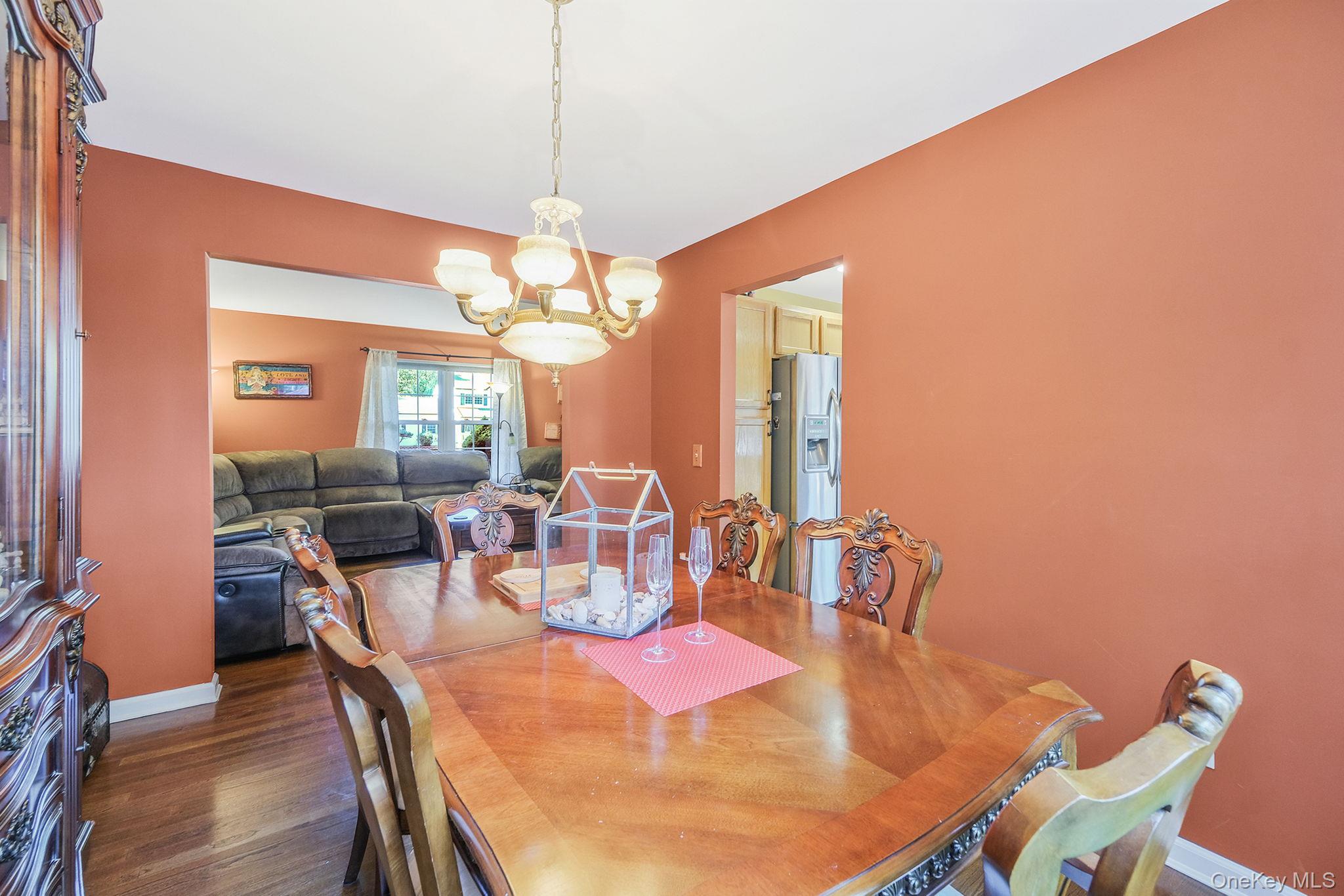 5 Bridal Path, Center Moriches, NY 11934