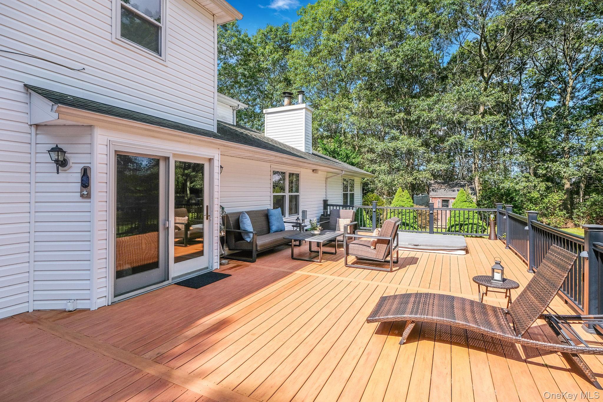 5 Bridal Path, Center Moriches, NY 11934