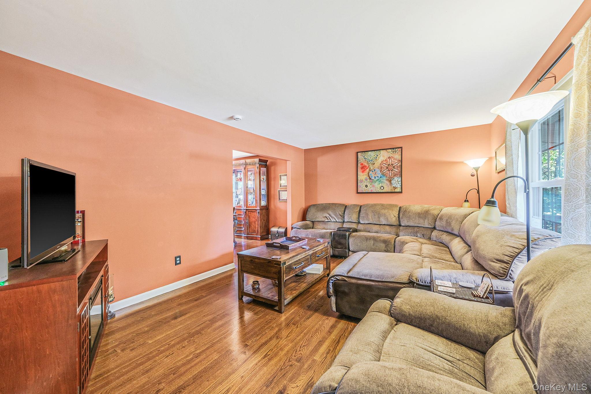 5 Bridal Path, Center Moriches, NY 11934