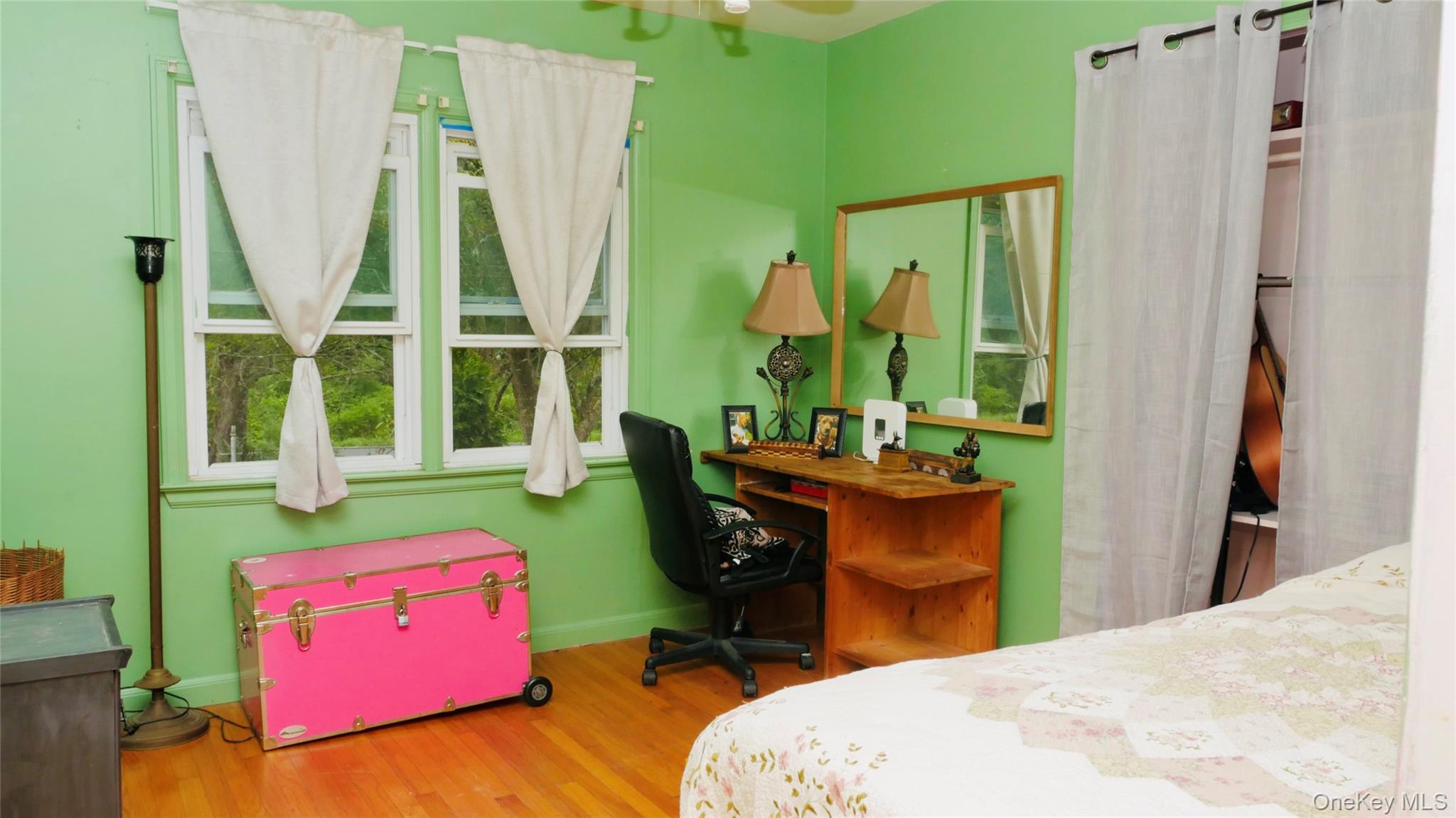 43 Cardinal Rd, Hyde Park, NY 12538