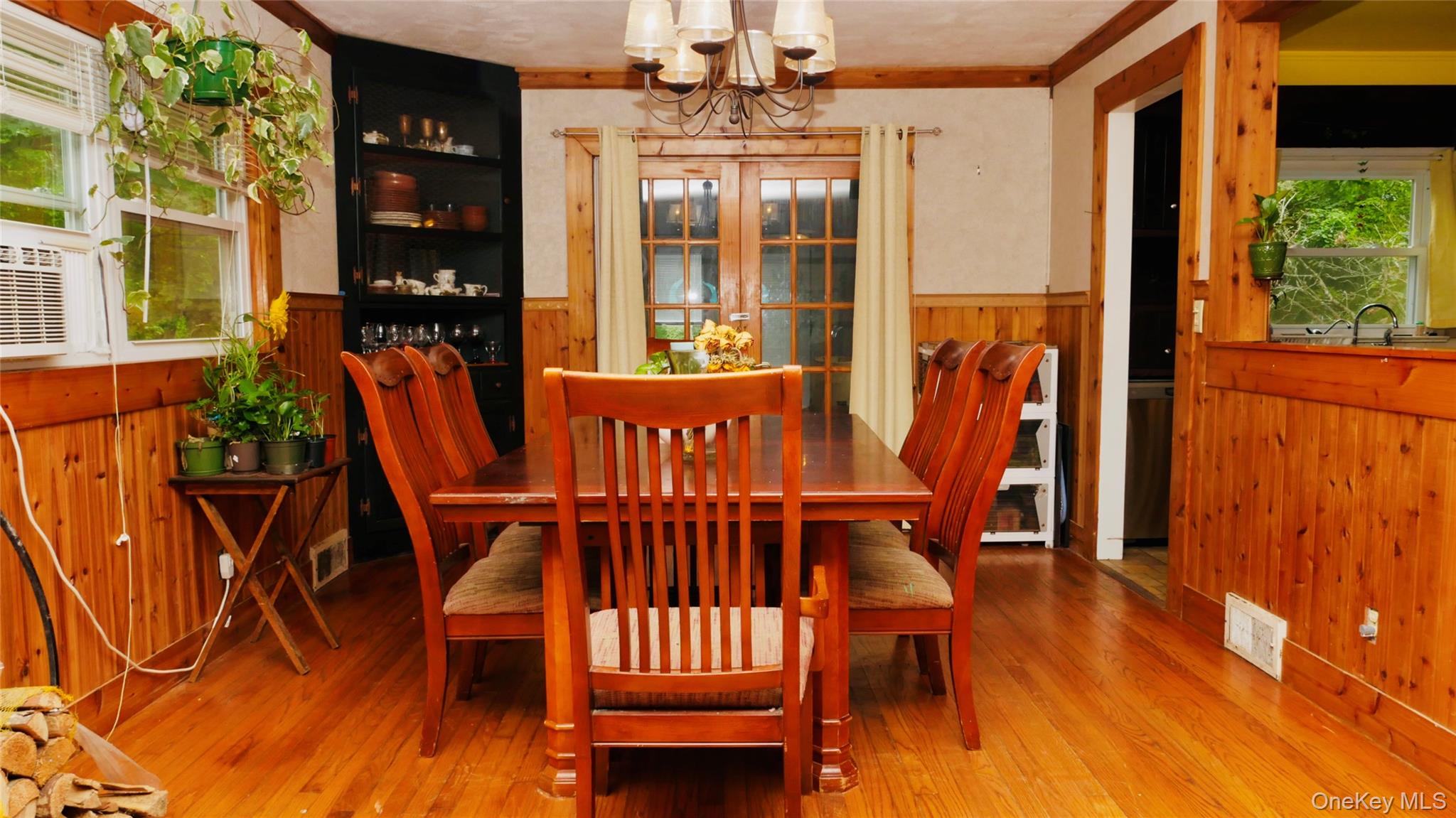 43 Cardinal Rd, Hyde Park, NY 12538