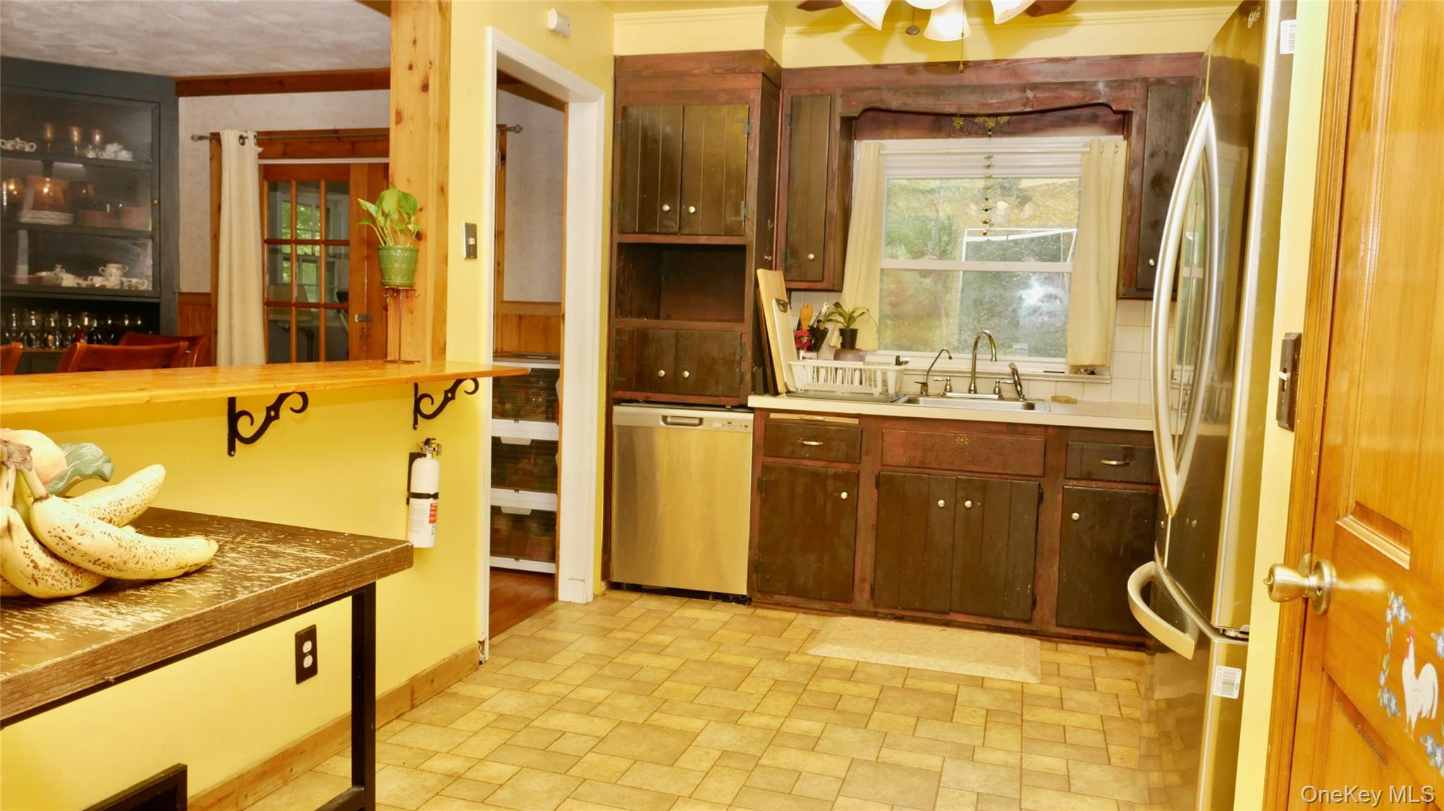 43 Cardinal Rd, Hyde Park, NY 12538