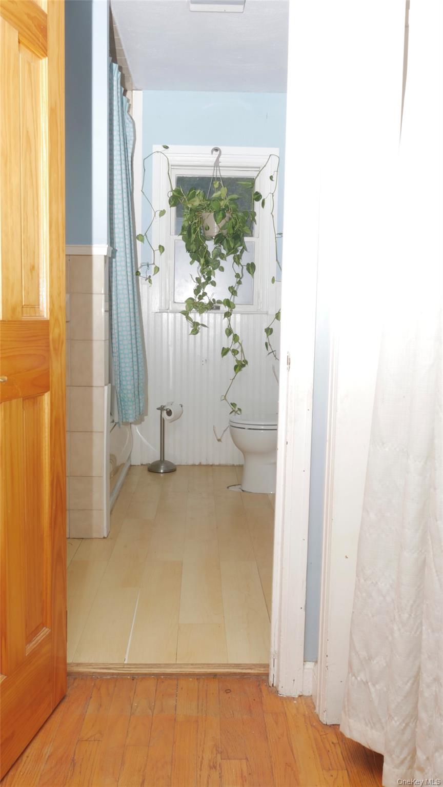 43 Cardinal Rd, Hyde Park, NY 12538