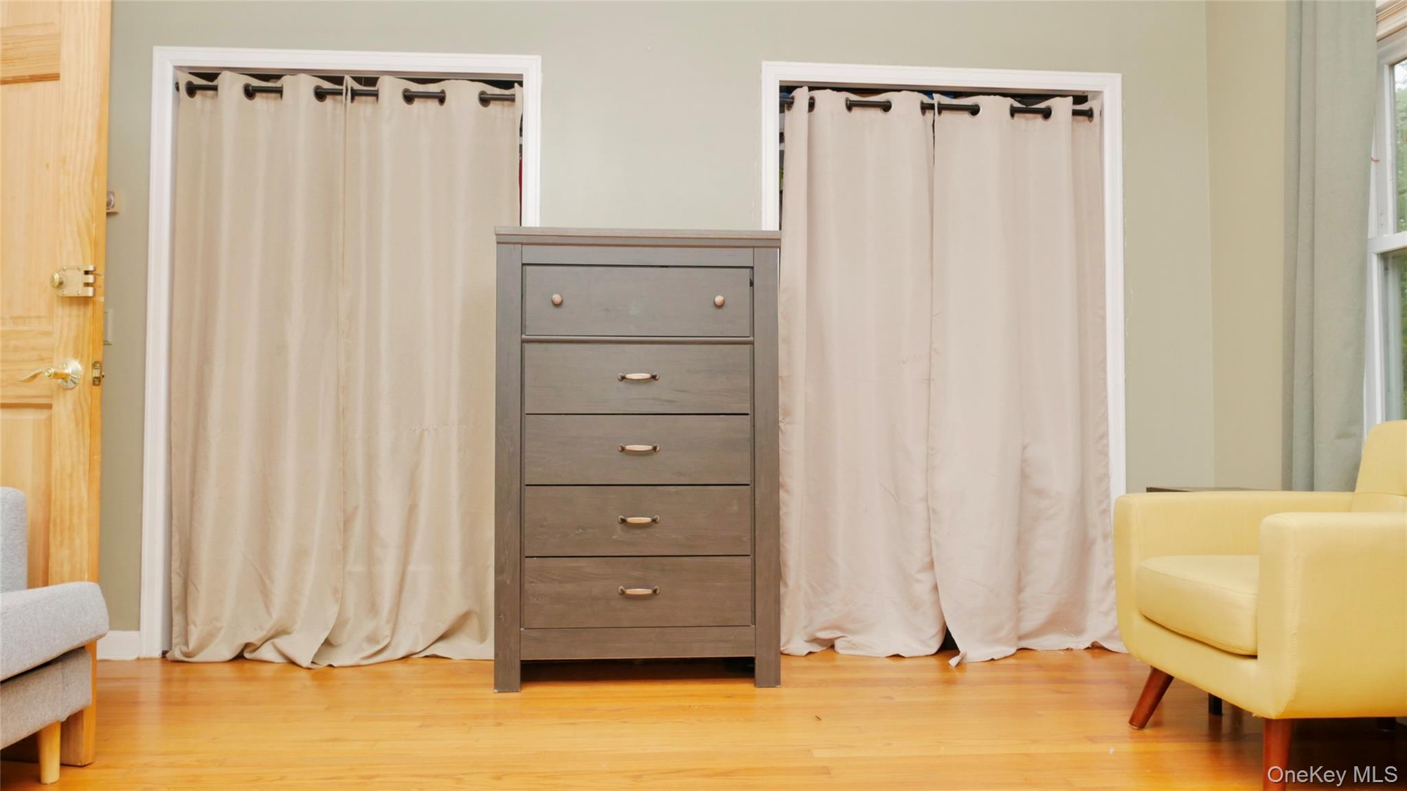 43 Cardinal Rd, Hyde Park, NY 12538