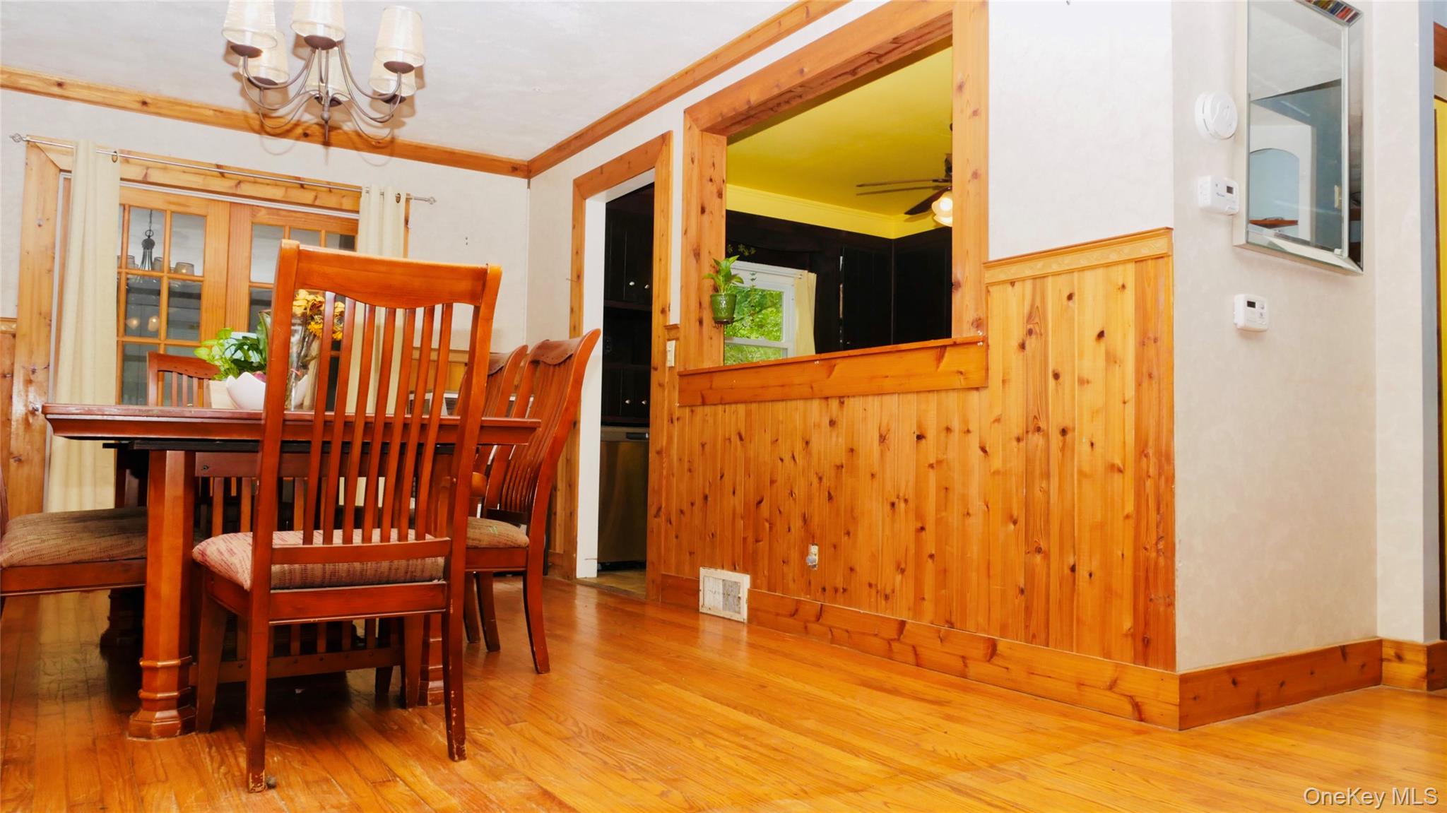 43 Cardinal Rd, Hyde Park, NY 12538