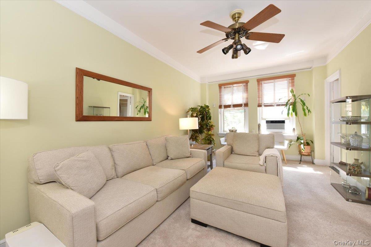 8 BARSTOW Road # 5-B, Great Neck, NY 11021