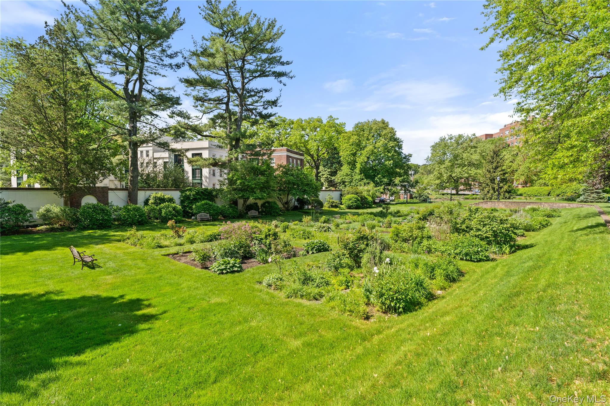 12 Brooklands # GM, Bronxville, NY 10708