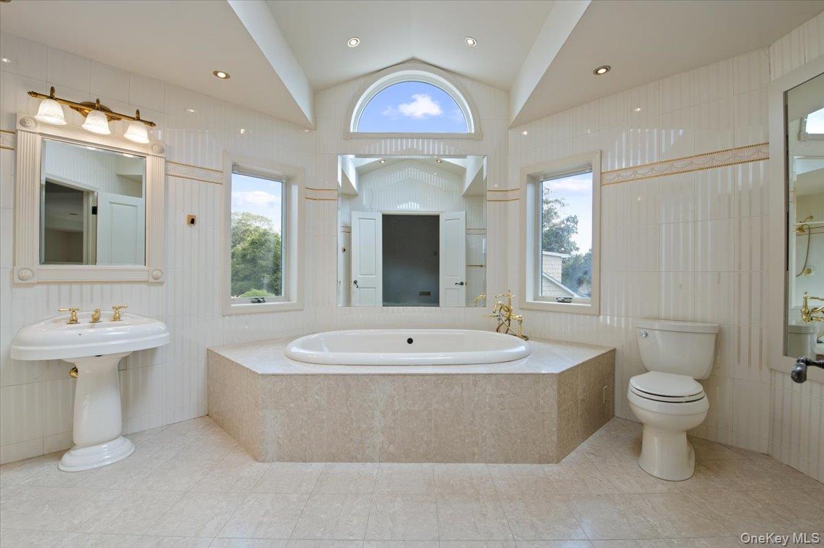 835 Channel Road, Woodsburgh, NY 11598