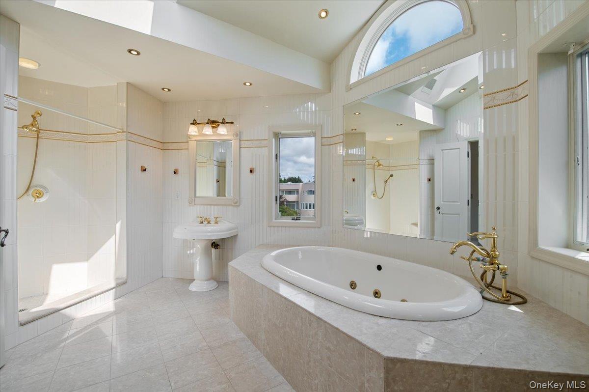 835 Channel Road, Woodsburgh, NY 11598