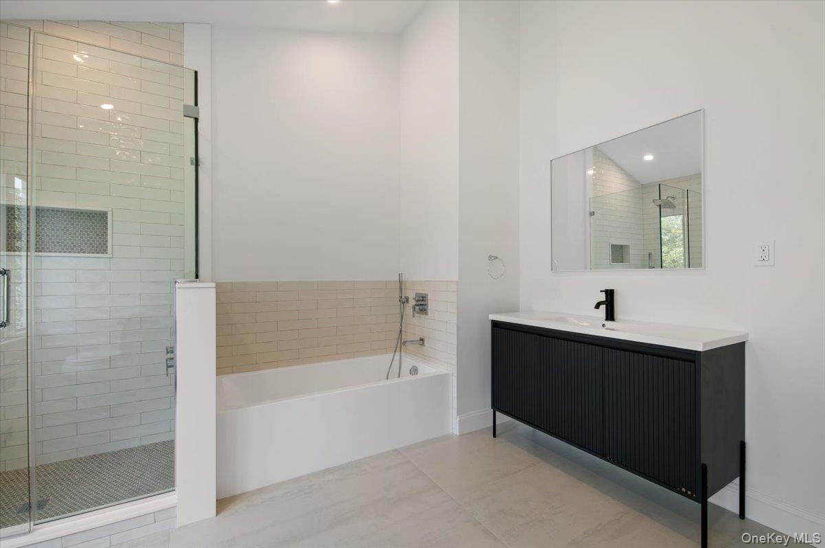 835 Channel Road, Woodsburgh, NY 11598