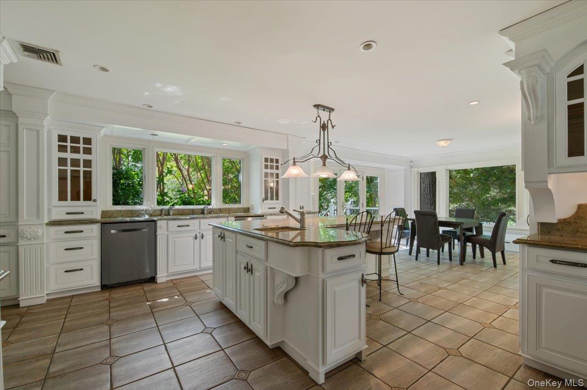 835 Channel Road, Woodsburgh, NY 11598