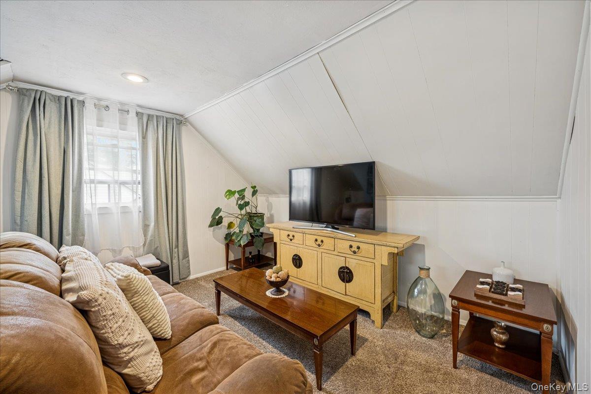 27 Mell Drive, North Babylon, NY 11703