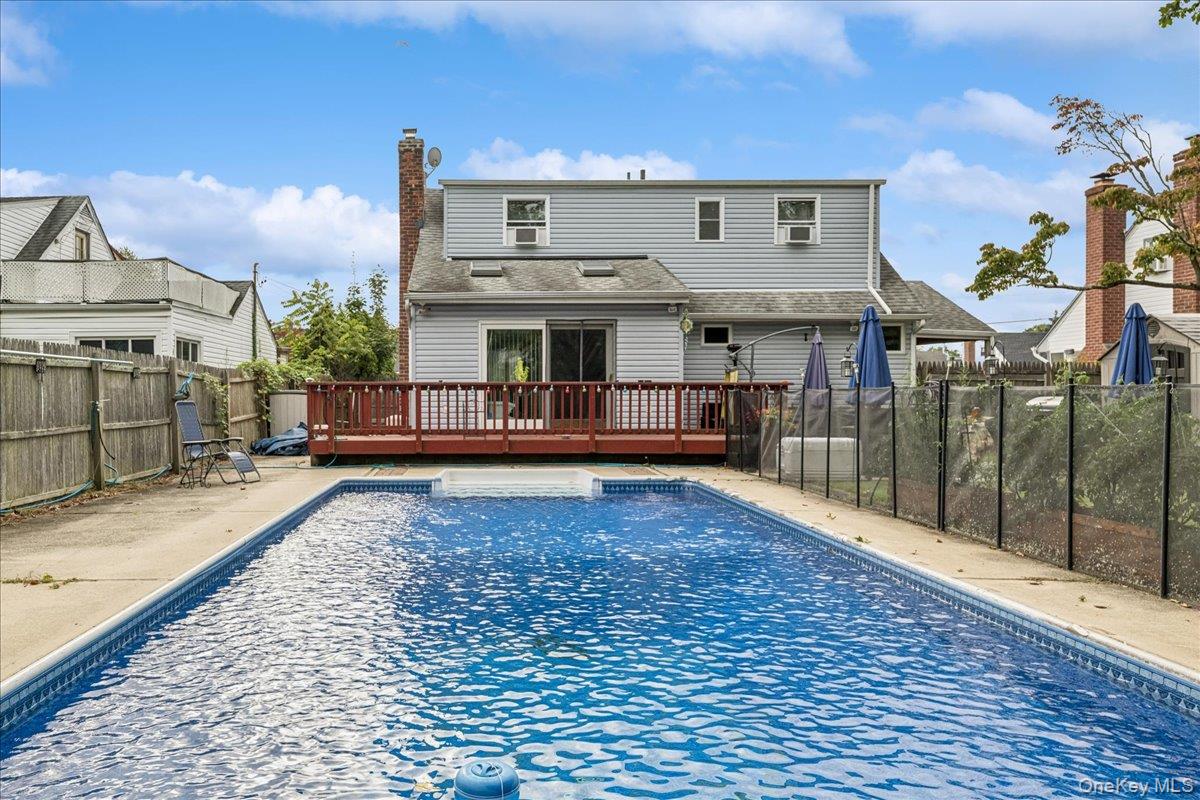 27 Mell Drive, North Babylon, NY 11703